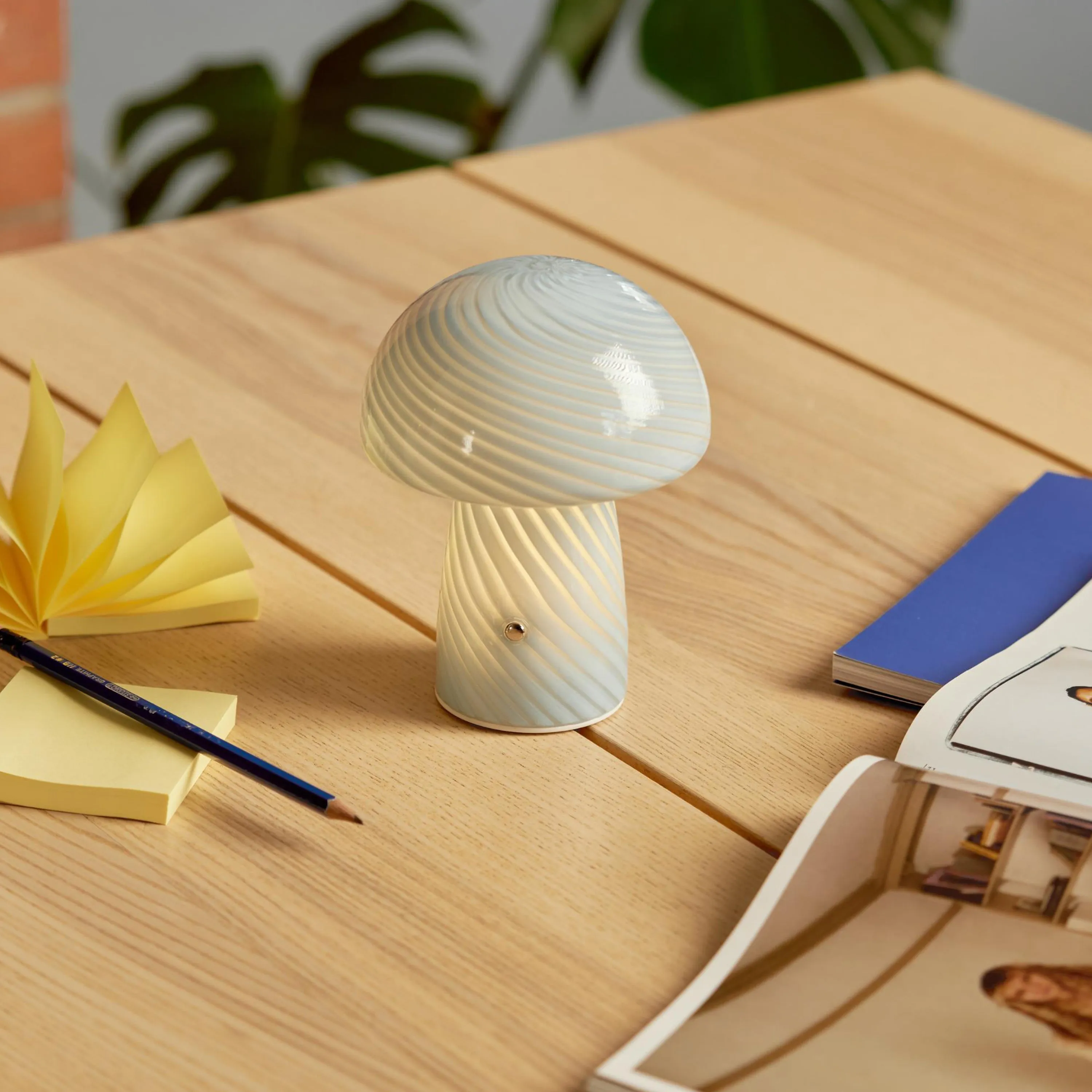 Mini Mushroom Portable Lamp