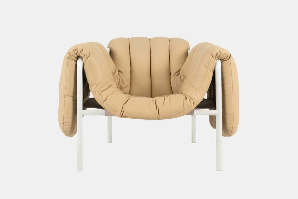 THE PUFFY LOUNGE CHAIR